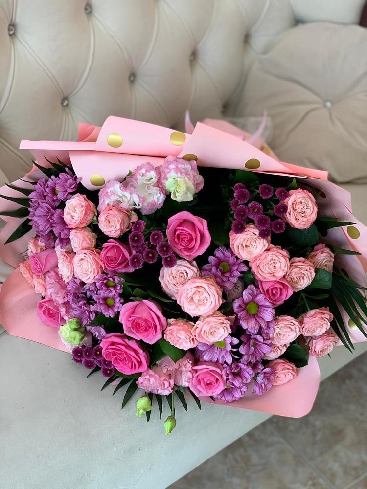 Букет цветов из: Хризантемы, Розы и Лизиантусы в Федоровка Тульская область