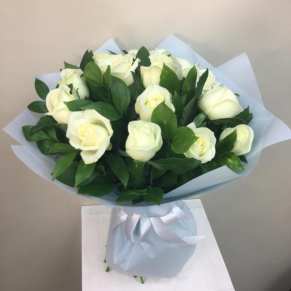 Букет 15 Белых роз Проуд в Федоровка Тульская область