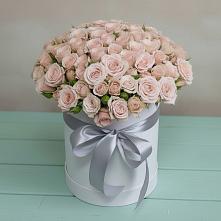 Цветочная композиция из Розы в шляпной коробке в Федоровка Тульская область